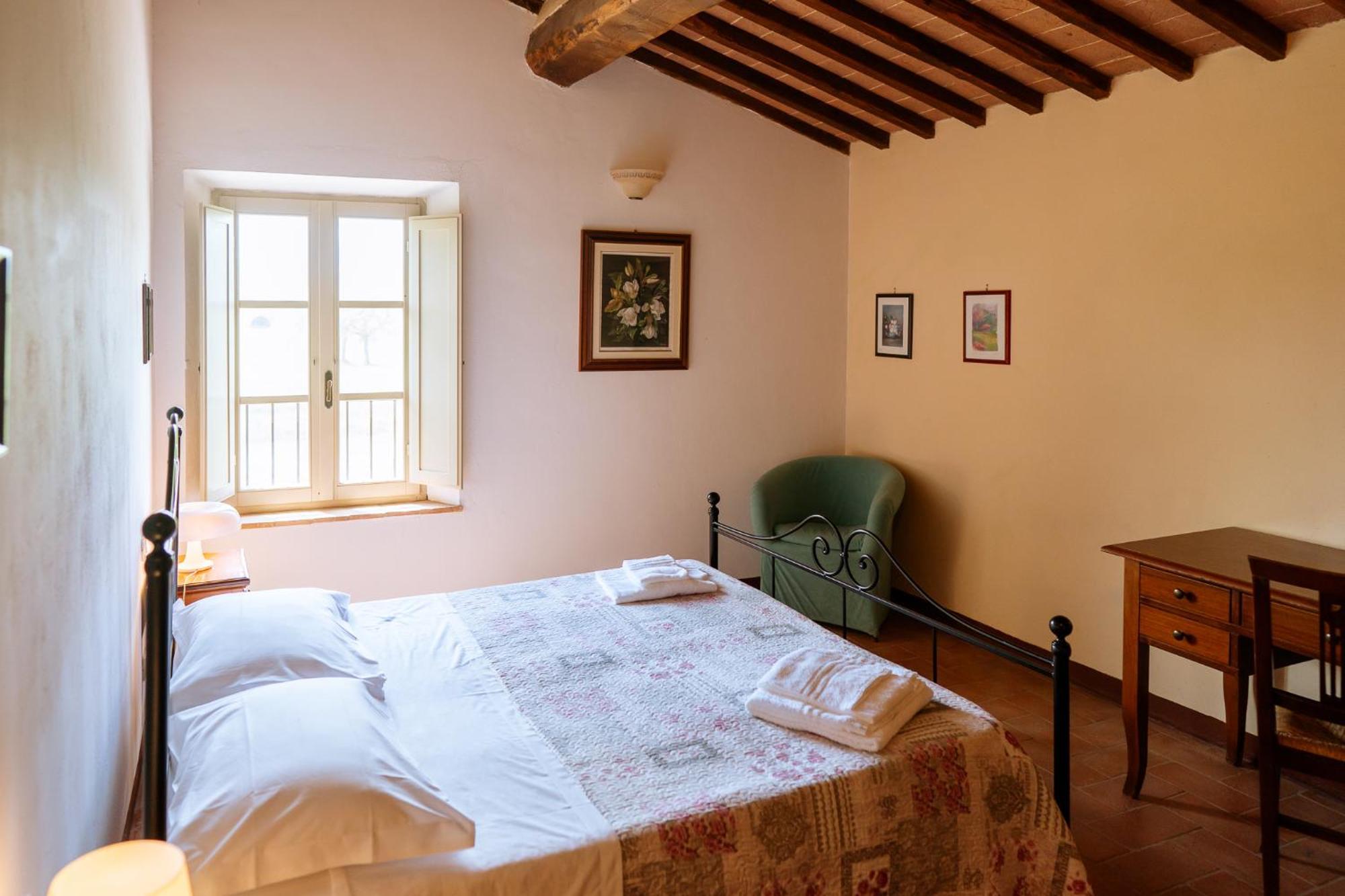 Villa Le Beringhe - Wine Pool & Relax Колле-ді-Валь-д'Ельса Екстер'єр фото