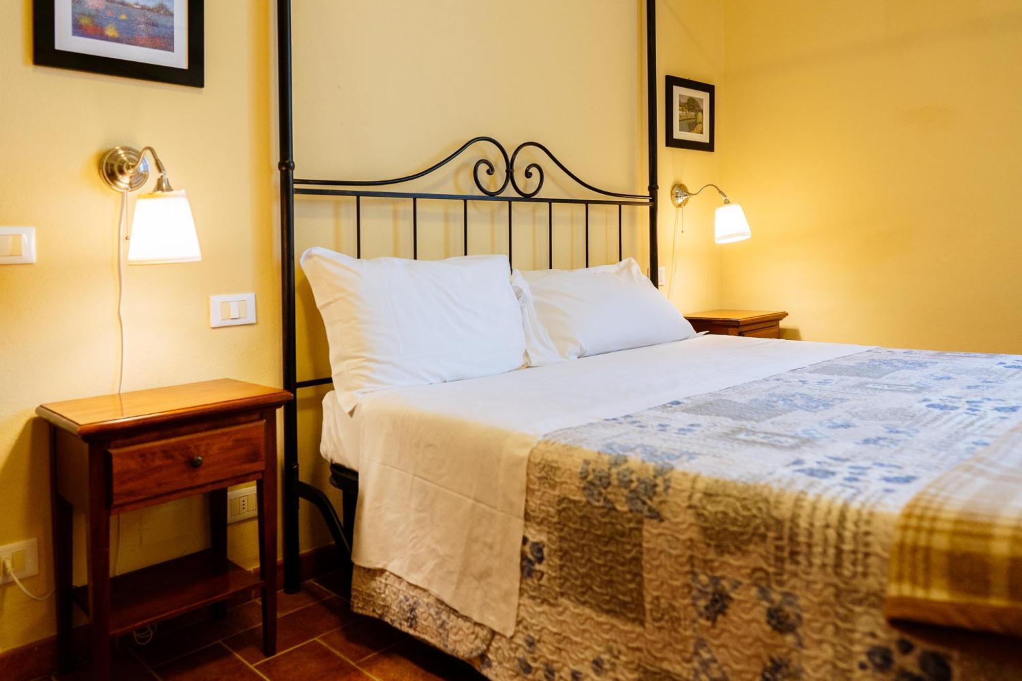 Villa Le Beringhe - Wine Pool & Relax Колле-ді-Валь-д'Ельса Екстер'єр фото