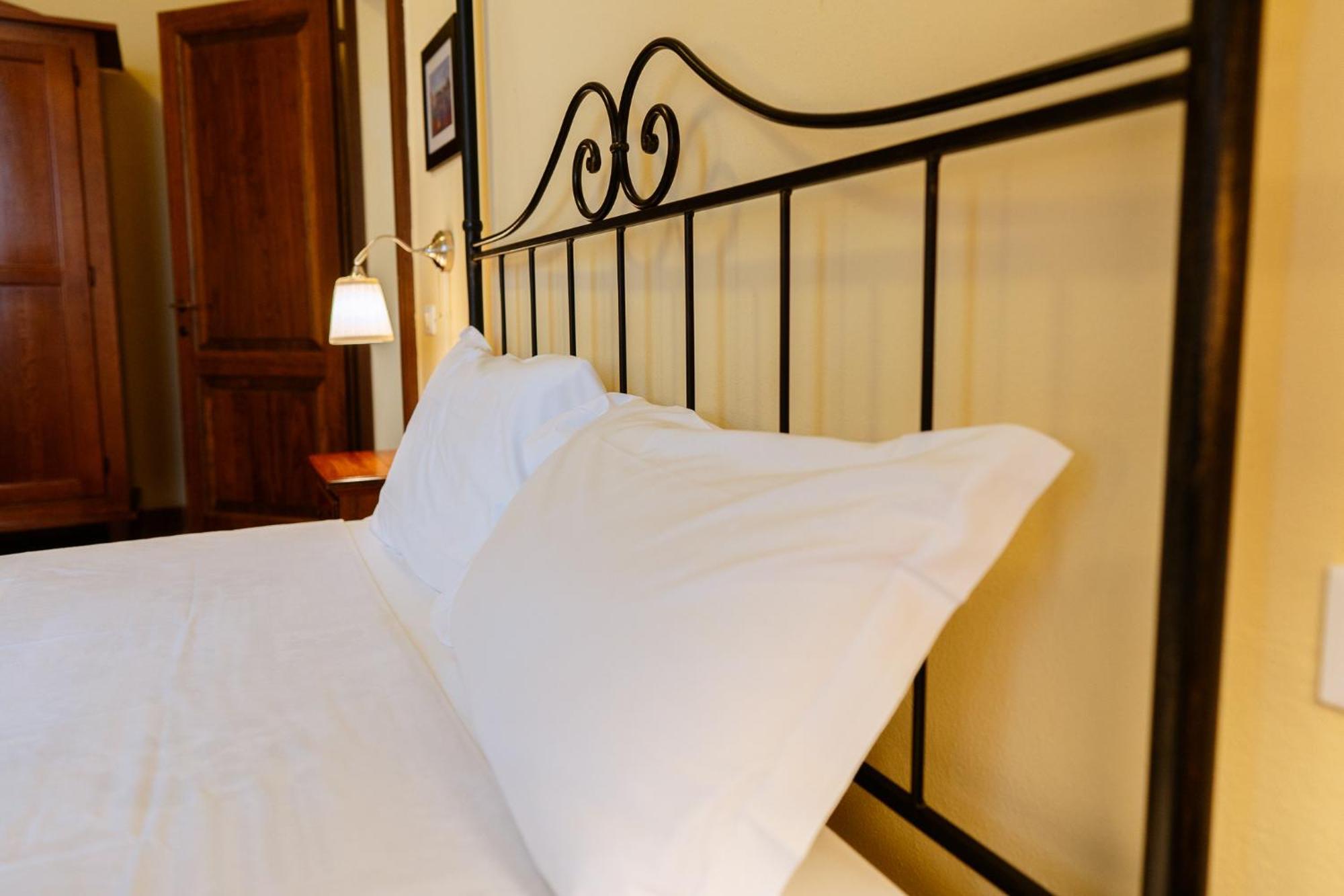 Villa Le Beringhe - Wine Pool & Relax Колле-ді-Валь-д'Ельса Екстер'єр фото