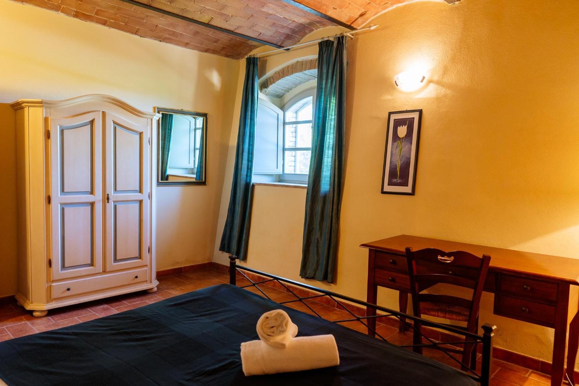 Villa Le Beringhe - Wine Pool & Relax Колле-ді-Валь-д'Ельса Екстер'єр фото