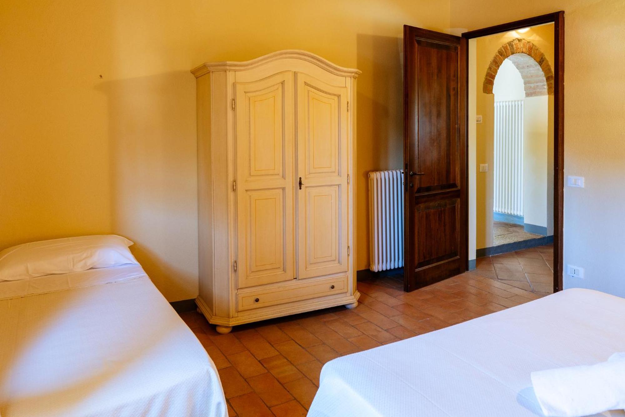 Villa Le Beringhe - Wine Pool & Relax Колле-ді-Валь-д'Ельса Екстер'єр фото