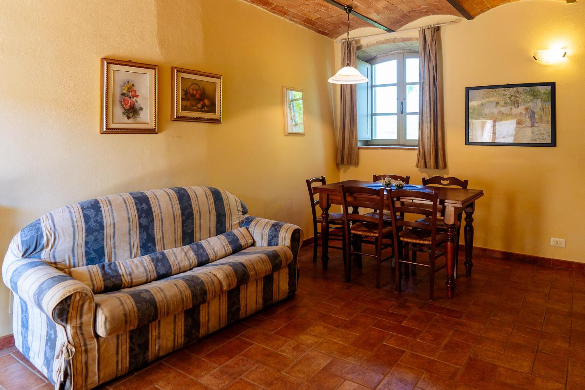 Villa Le Beringhe - Wine Pool & Relax Колле-ді-Валь-д'Ельса Екстер'єр фото